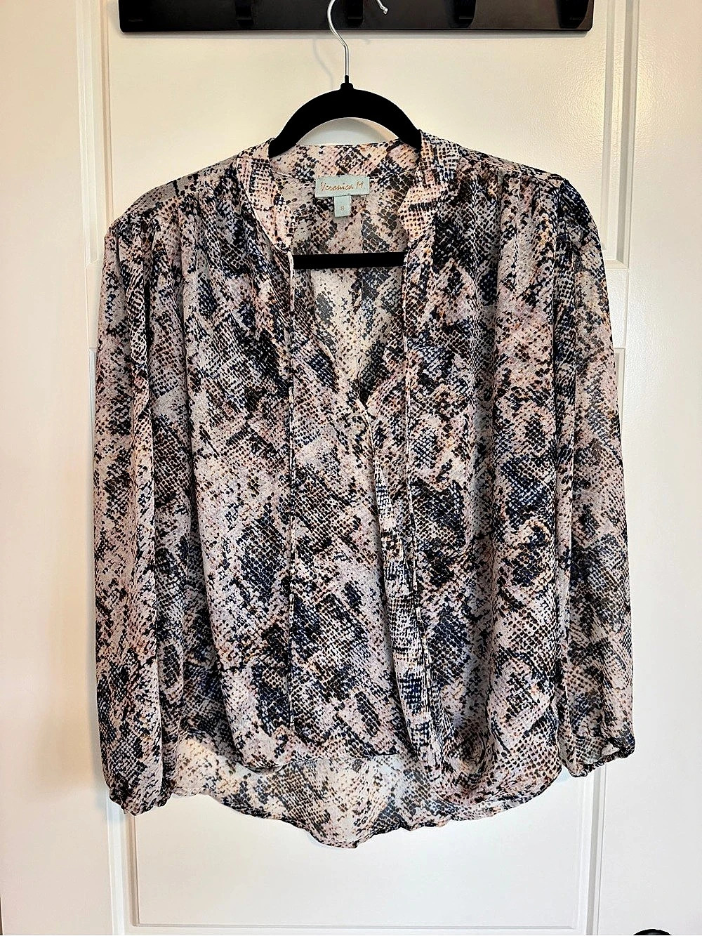 Vernice M. Animal Print Blouse in Pink & Blue Size Small Like New